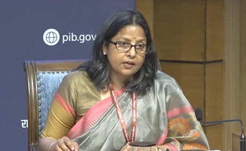 एलपीजी की घबराहट में बुकिंग घटी, कालाबाजारी पर सख्ती बढ़ी: पेट्रोलियम मंत्रालय का बयान