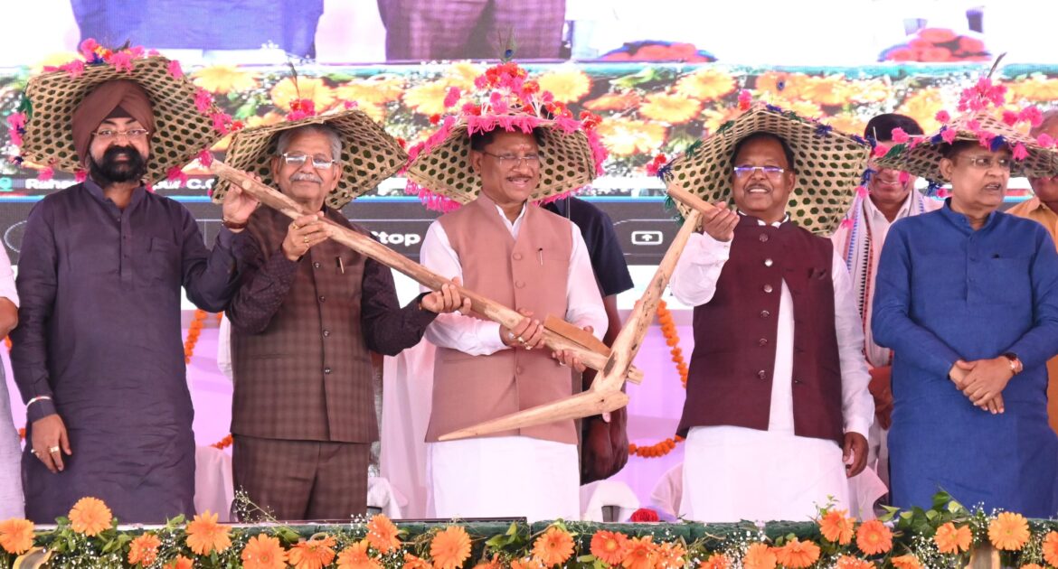 किसानों के सम्मान और समृद्धि के लिए सरकार प्रतिबद्ध : मुख्यमंत्री श्री विष्णुदेव साय