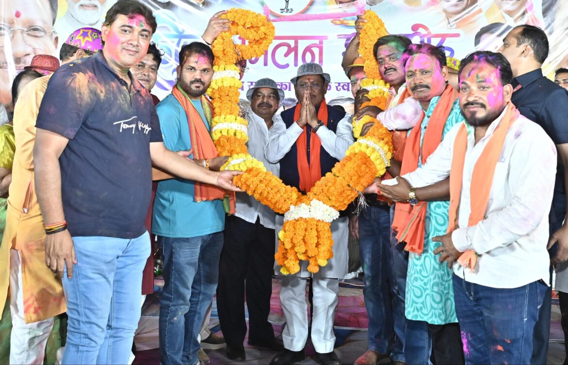 होली पर किसानों के खातों में राशि अंतरण से दोगुनी हुई तिहार की खुशी : मुख्यमंत्री श्री विष्णु देव साय