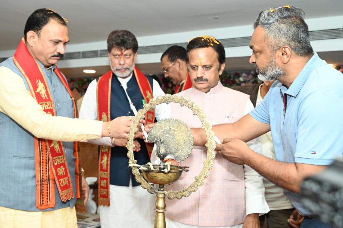 रींवा-रायपुर हवाई सेवा से बढ़ेगी विकास की रफ्तार: उपमुख्यमंत्री श्री राजेन्द्र शुक्ल