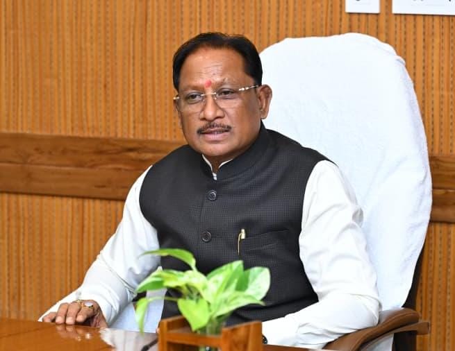 जबरन दबावपूर्वक मैनुअल स्केवेंजर्स का कार्य करवाने वालों पर की जाए कड़ी कार्यवाही- मुख्यमंत्री श्री विष्णुदेव साय