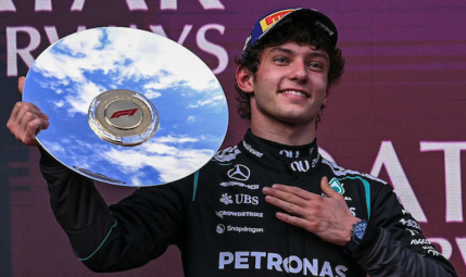 चीनी ग्रांड प्रिक्स 2026: किमि एंटोनेली की ऐतिहासिक जीत और हैमिलटन का फेरारी के लिए पहला पोडियम