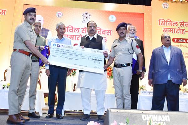 देवास पुलिस की ‘पुलिस चौपाल’ को मिला ‘सीएम एक्सीलेंस अवार्ड’, सुशासन और स्मार्ट पुलिसिंग में गाड़ा झंडा