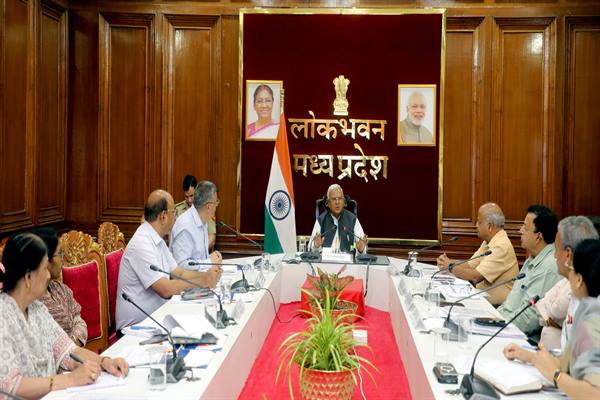 जनजातीय कल्याण के सुझावों को संवेदनशीलता के साथ लागू करें सरकार: राज्यपाल मंगुभाई पटेल