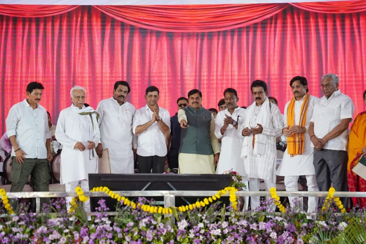 मुख्यमंत्री डॉ. मोहन यादव ने किया जलूद सोलर प्लांट का उद्घाटन; ग्रीन बॉन्ड से आम जनता बनी सौर ऊर्जा परियोजना में भागीदार