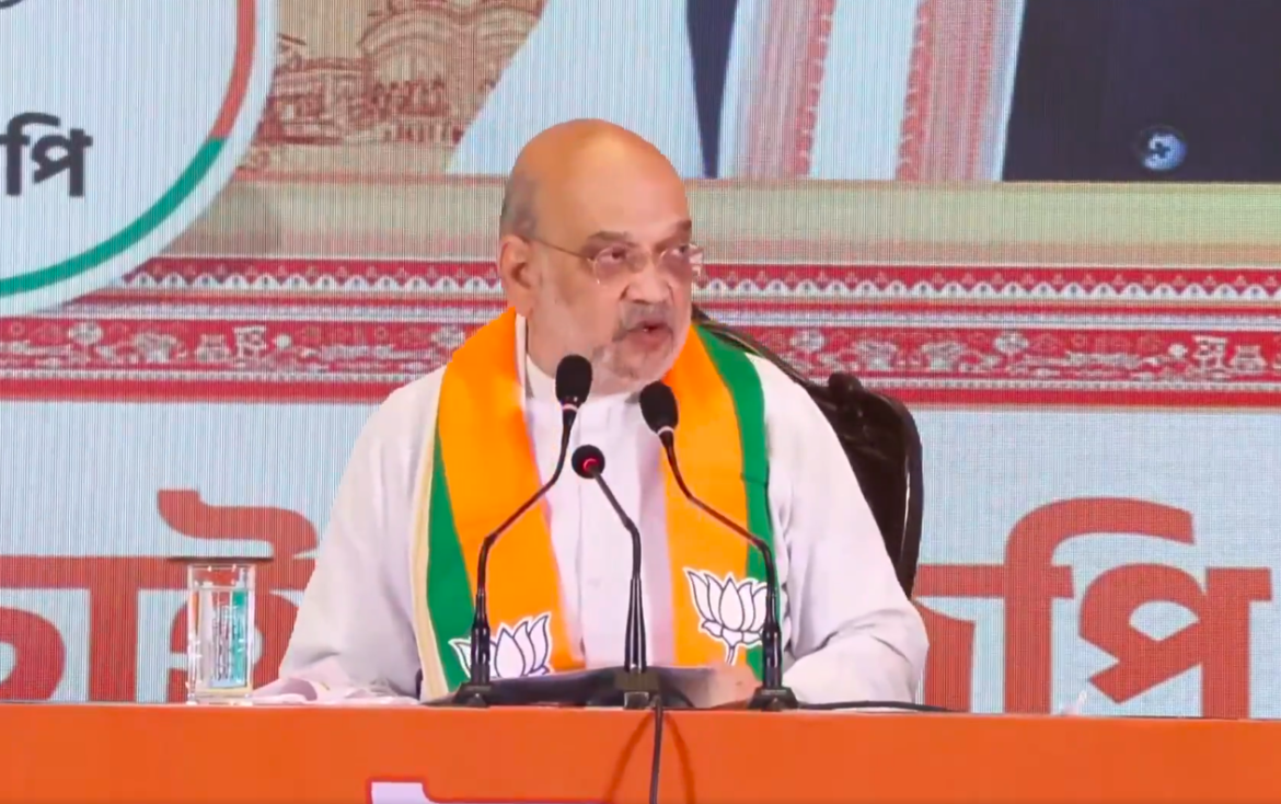 पश्चिम बंगाल चुनाव: अमित शाह ने भाजपा का ‘भरोसा पत्र’ जारी किया, विकास और सुरक्षा पर जोर
