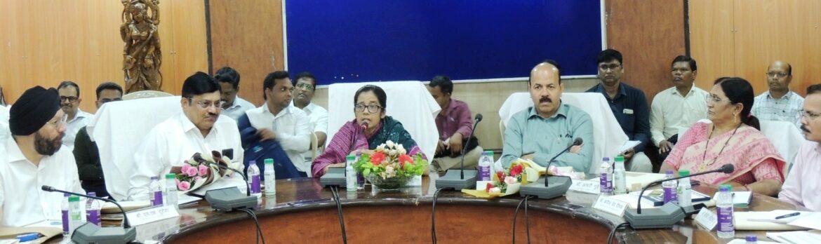 हरित खाद, नीली-हरी शैवाल और जैव उर्वरकों पर कृषि उत्पादन आयुक्त श्रीमती शहला निगार ने जोर दिया