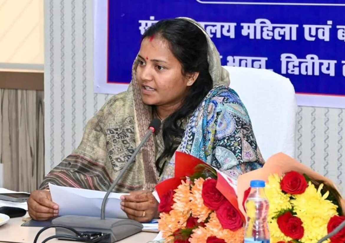 बच्चों की सुरक्षा सर्वोपरि, निर्देशों के क्रियान्वयन में कोई ढिलाई नहीं होगी: महिला एवं बाल विकास मंत्री श्रीमती लक्ष्मी राजवाड़े