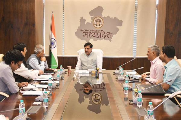‘द्वारका नगरी योजना’ से बदलेगी मध्यप्रदेश के शहरों की सूरत: मुख्यमंत्री डॉ. मोहन यादव ने 5000 करोड़ की मेगा योजना की समीक्षा की
