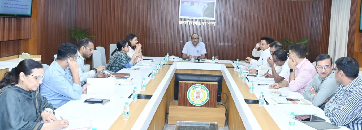 मुख्य सचिव श्री विकासशील की अध्यक्षता में कैम्पा की समीक्षा बैठक संपन्न