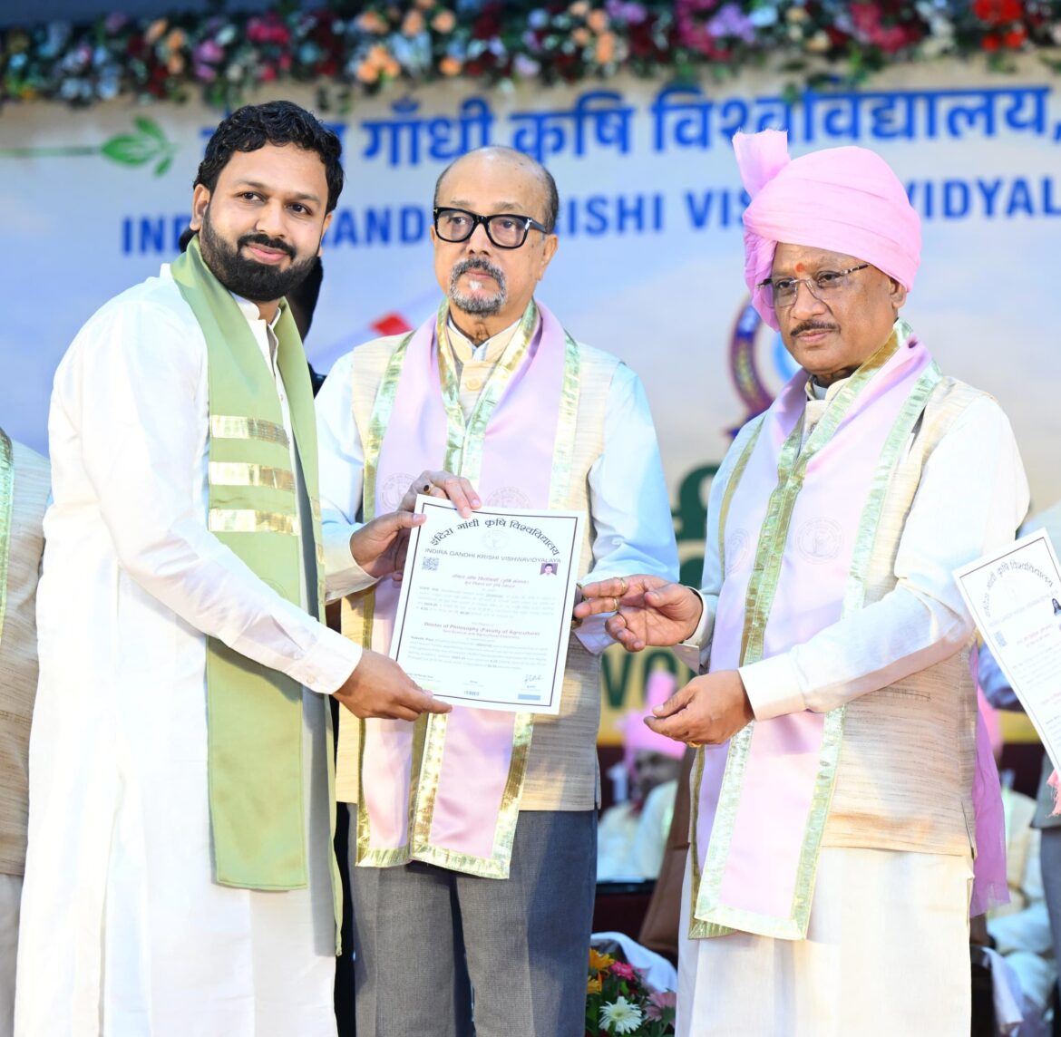 वैज्ञानिकों द्वारा विकसित नई फसल किस्मों और आधुनिक तकनीकों से किसानों को मिल रहा है लाभ – मुख्यमंत्री श्री साय