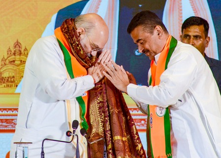 सुवेंदु अधिकारी होंगे पश्चिम बंगाल के नए मुख्यमंत्री, शनिवार को ब्रिगेड परेड ग्राउंड में लेंगे शपथ