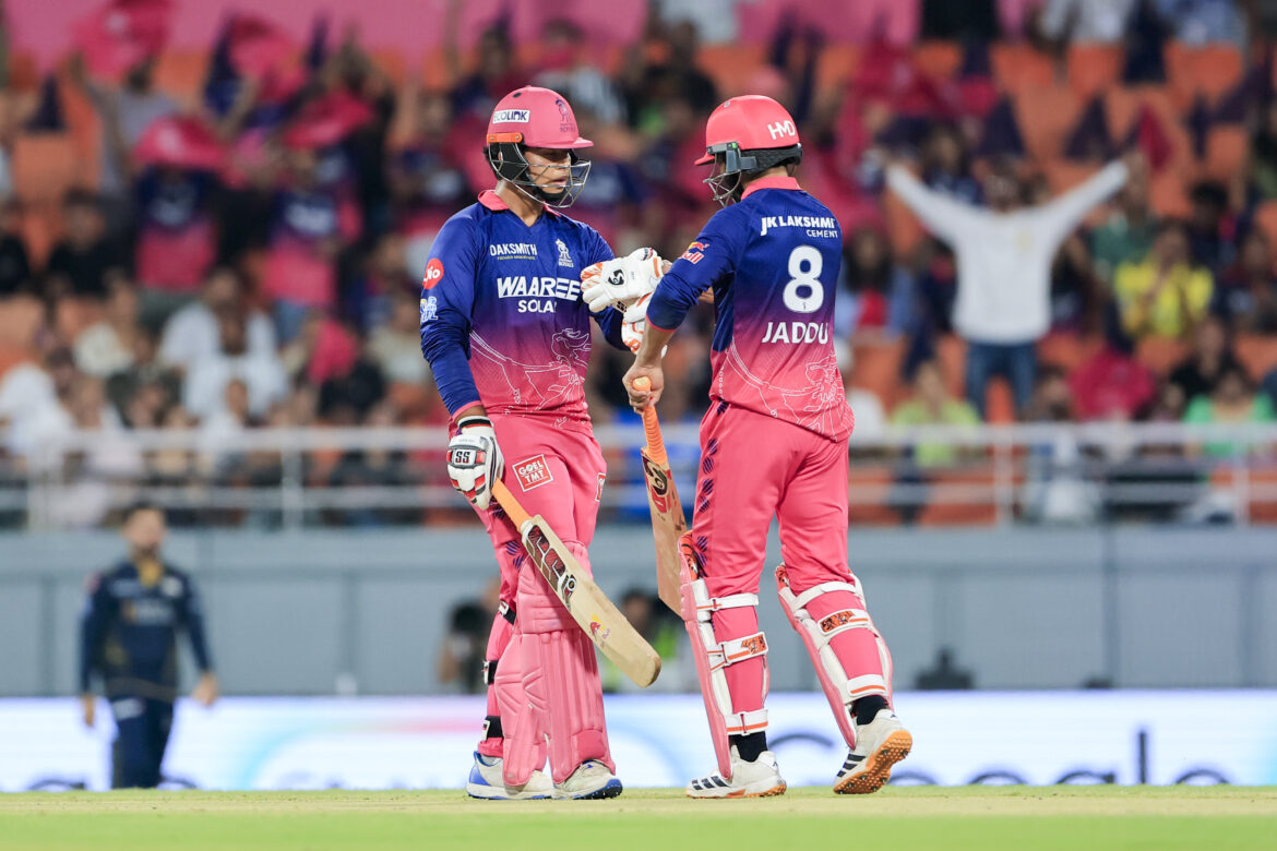 IPL 2026: वैभव सूर्यवंशी की धुआंधार पारी, राजस्थान रॉयल्स ने गुजरात टाइटंस को दिया 215 रन का लक्ष्य