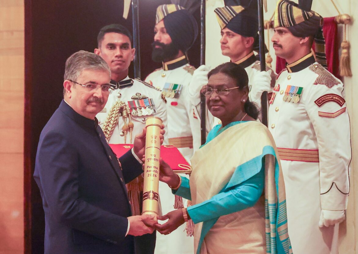 राष्ट्रपति भवन में पद्म पुरस्कार समारोह का पहला चरण संपन्न, राष्ट्रपति मुर्मु ने 66 हस्तियों को किया सम्मानित