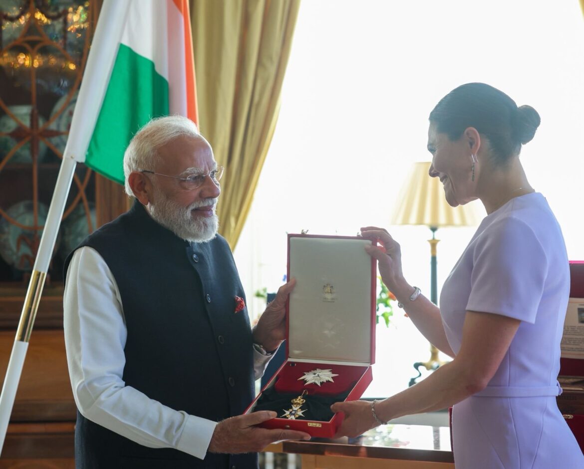 प्रधानमंत्री नरेंद्र मोदी को स्वीडन का प्रतिष्ठित ‘रॉयल ऑर्डर ऑफ द पोलर स्टार’ सम्मान, द्विपक्षीय और व्यापारिक संबंधों पर हुई उच्चस्तरीय चर्चा