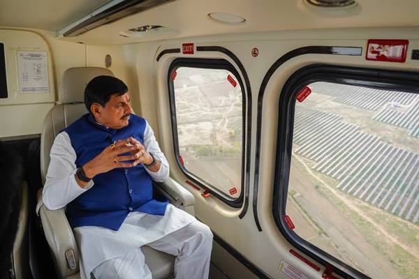 मुख्यमंत्री डॉ. मोहन यादव ने किया नीमच सोलर पार्क और गांधीसागर पम्प स्टोरेज परियोजना का हवाई सर्वेक्षण