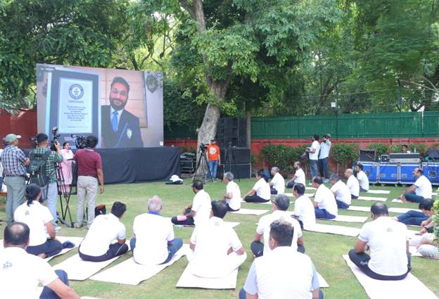 आयुष मंत्रालय का नया कीर्तिमान, यूट्यूब लाइव पर रिकॉर्ड दर्शकों के साथ बनाया गिनीज वर्ल्ड रिकॉर्ड