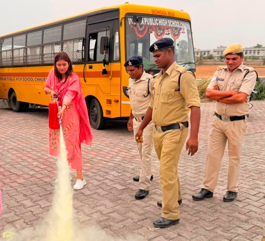 विद्यार्थियों की सुरक्षा के लिए स्कूल बसों का विशेष निरीक्षण