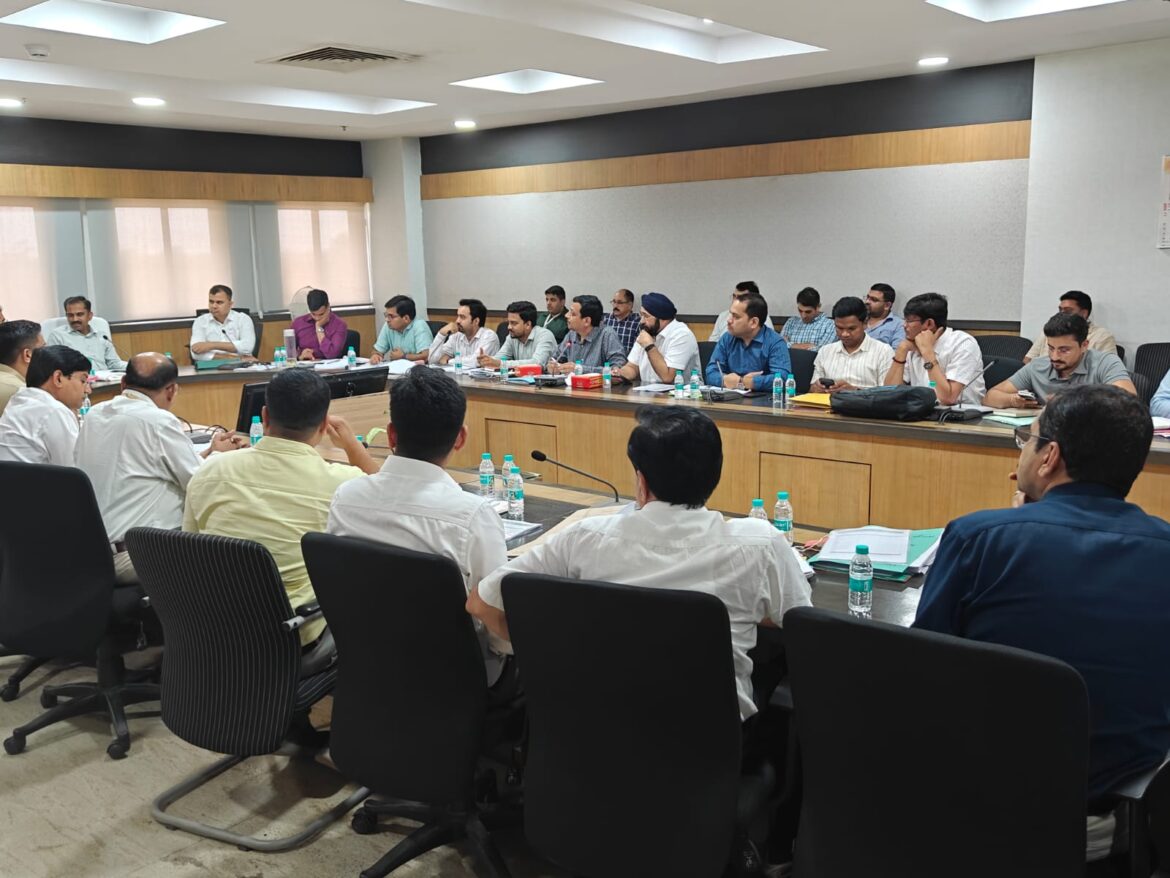 RTO/DTO मुख्यालय में उपस्थित रहें, बकाया वसूली अभियान तेज करें-सचिव एवं परिवहन आयुक्त श्री एस प्रकाश