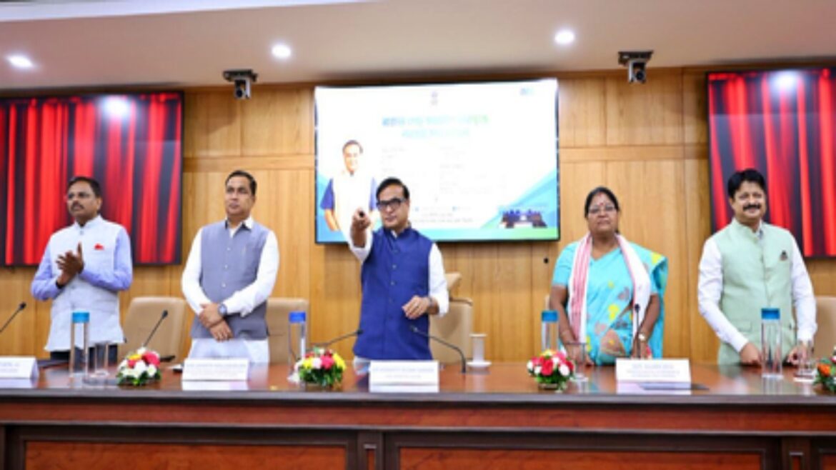 असम में पीएनजी और सीएनजी परियोजनाओं की शुरुआत; मुख्यमंत्री बोले- स्वच्छ ईंधन से मजबूत होगी ऊर्जा सुरक्षा और बचेगी विदेशी मुद्रा