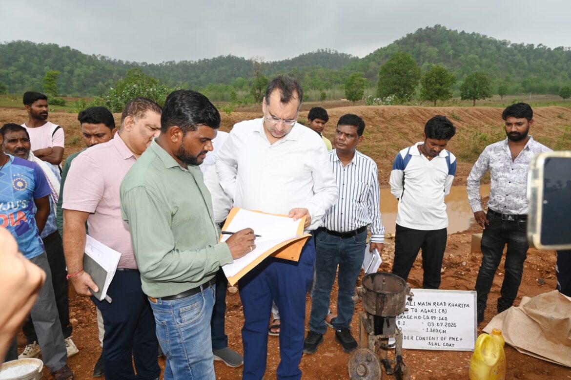 निर्माण कार्यों में मॉनीटरिंग और गुणवत्ता सुनिश्चित कराने में लापरवाही पर सहायक अभियंता और उप अभियंता को तत्काल निलंबित करने के निर्देश