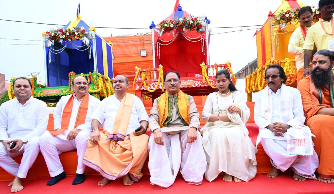 रथयात्रा हमारी आस्था, लोकसंस्कृति, सामाजिक समरसता और जनभागीदारी का जीवंत महापर्व : मुख्यमंत्री श्री विष्णुदेव साय