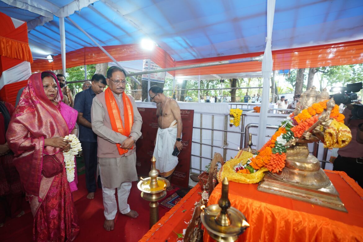 मुख्यमंत्री श्री विष्णुदेव साय ने भोरमदेव धाम में की पूजा-अर्चना, प्रदेश की सुख-समृद्धि के लिए की मंगलकामना
