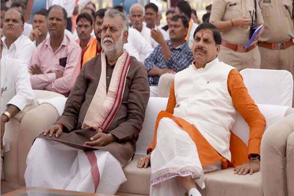 ‘मन की बात’: प्रधानमंत्री मोदी ने मध्य प्रदेश में जल संरक्षण प्रयासों की सराहना की; सीधी में 1500 तालाबों और नरसिंहपुर में अमृत सरोवरों का किया जिक्र
