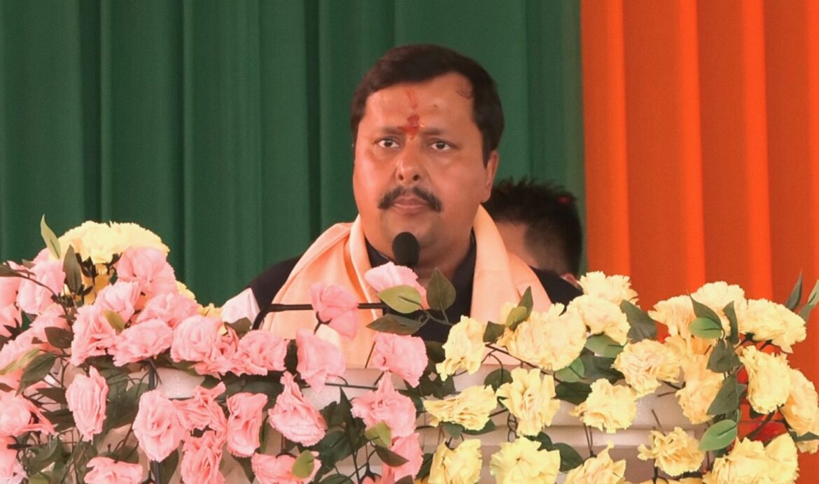 जम्मू-कश्मीर के दौरे पर जम्मू पहुंचे भाजपा अध्यक्ष नितिन नबीन, बोले– युवाओं और महिलाओं के संकल्प से आगे बढ़ रहा है राज्य