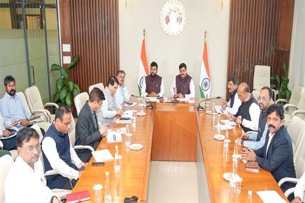 मध्य प्रदेश को जल्द मिलेंगे 5 नए हवाई अड्डे, केंद्रीय मंत्री नायडू और सीएम डॉ. यादव की समीक्षा बैठक में बड़ा फैसला