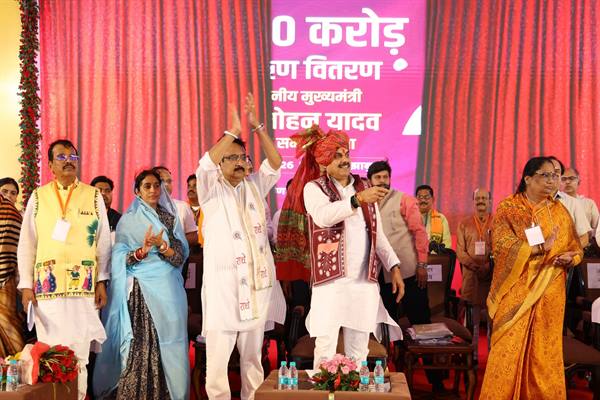 झाबुआ में मुख्यमंत्री मोहन यादव ने 283 करोड़ रुपये से अधिक की विकास योजनाओं का लोकार्पण और भूमि-पूजन