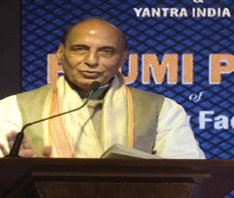 रक्षा क्षेत्र में आत्मनिर्भरता नीति ही नहीं, युद्ध क्षमता का बड़ा आधार: राजनाथ सिंह ने बंगाल में ₹3,500 करोड़ के प्रोजेक्ट्स की रखी नींव
