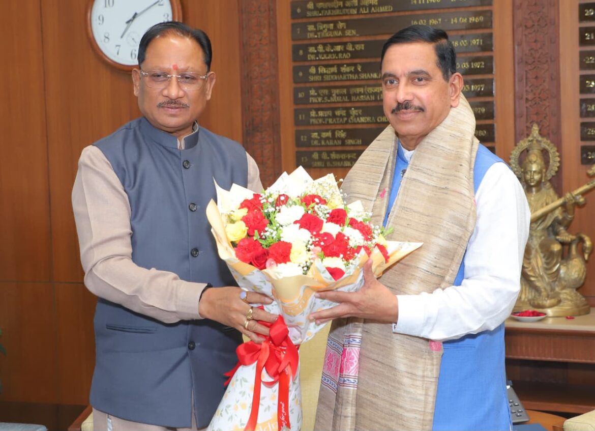 5 लाख मीट्रिक टन चावल के शीघ्र उठाव की पहल, मुख्यमंत्री विष्णुदेव साय ने केंद्रीय मंत्री से पर्याप्त रेलवे रैक उपलब्ध कराने का किया आग्रह