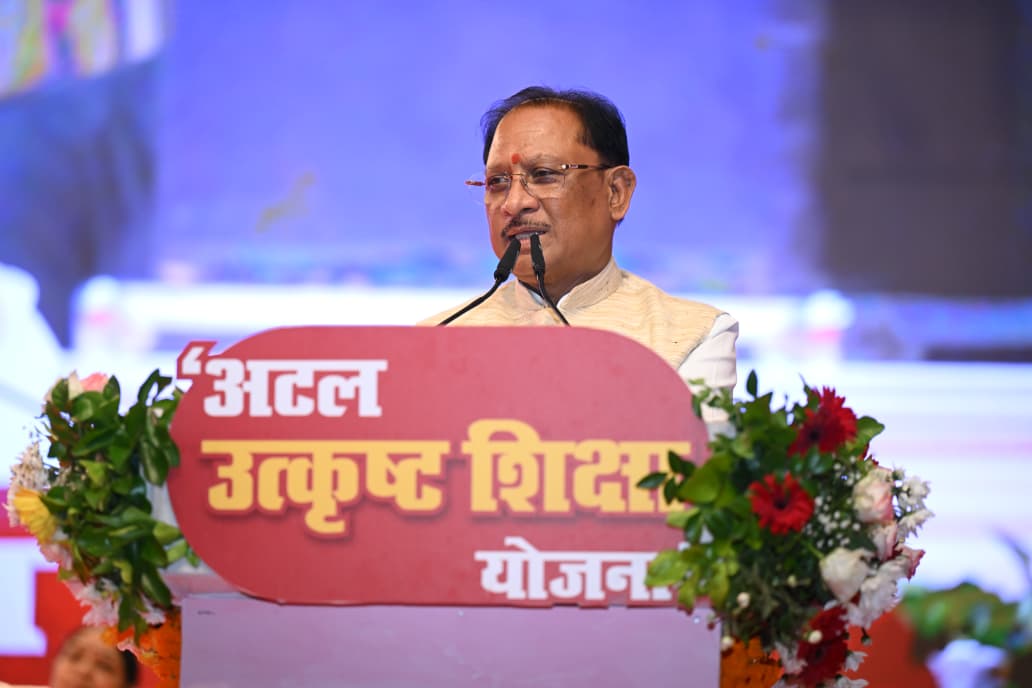 श्रमिक परिवारों के बच्चों को मिल रही उत्कृष्ट शिक्षा, उनके सपनों को पंख देना हमारी प्राथमिकता : मुख्यमंत्री श्री विष्णु देव साय