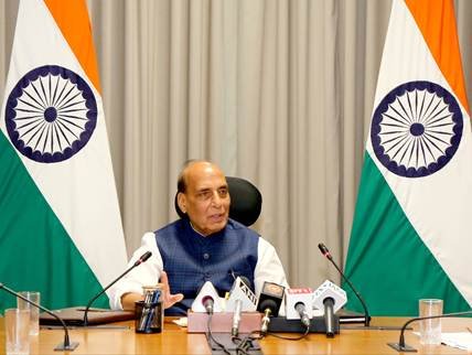 रणनीतिक संबंधों को विस्तार देने तीन दिवसीय श्रीलंका यात्रा पर जाएंगे रक्षा मंत्री राजनाथ सिंह