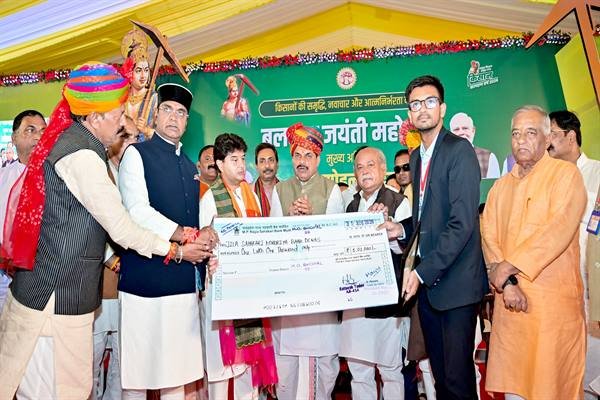 ‘जिसके हाथ में हल, वही देश का असली बल’: मुख्यमंत्री डॉ. मोहन यादव ने ग्वालियर में की घोषणाएं;