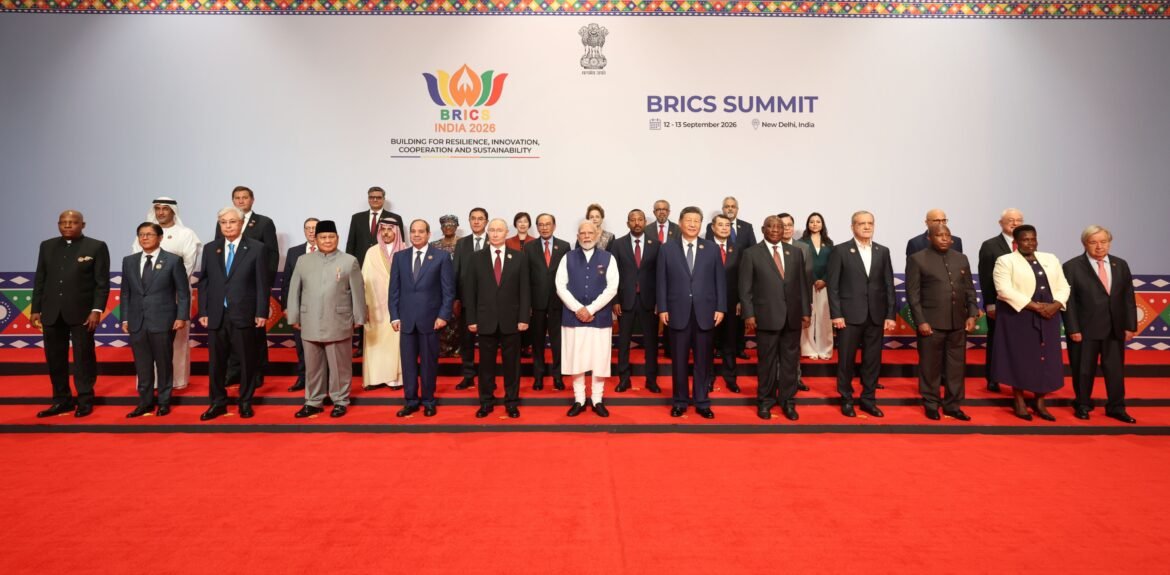 ब्रिक्स सम्मेलन का दूसरा दिन: भारत मंडपम में सहयोग, स्थिरता और नवाचार पर मंथन, कई राष्ट्राध्यक्षों से मिले प्रधानमंत्री मोदी