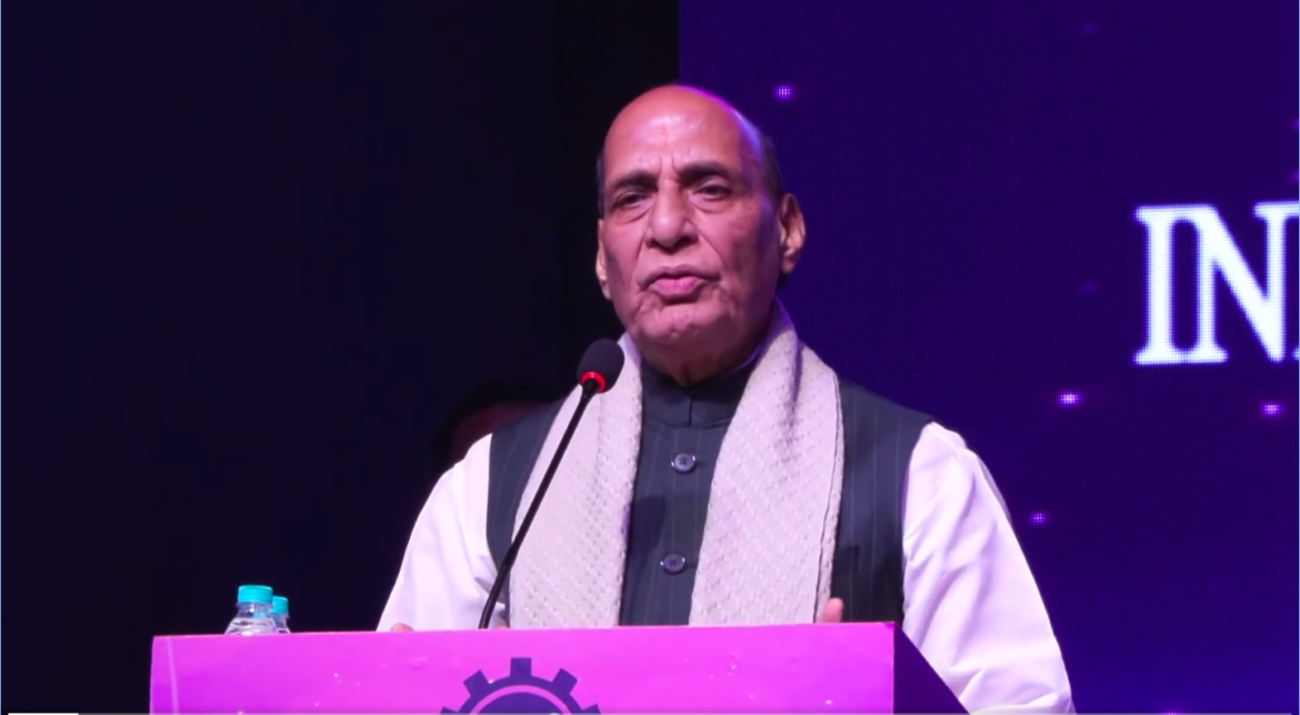 एमएसएमई ‘मेक फॉर द वर्ल्ड’ के विजन को अपनाकर वैश्विक स्तर पर प्रतिस्पर्धी बनें: रक्षा मंत्री राजनाथ सिंह
