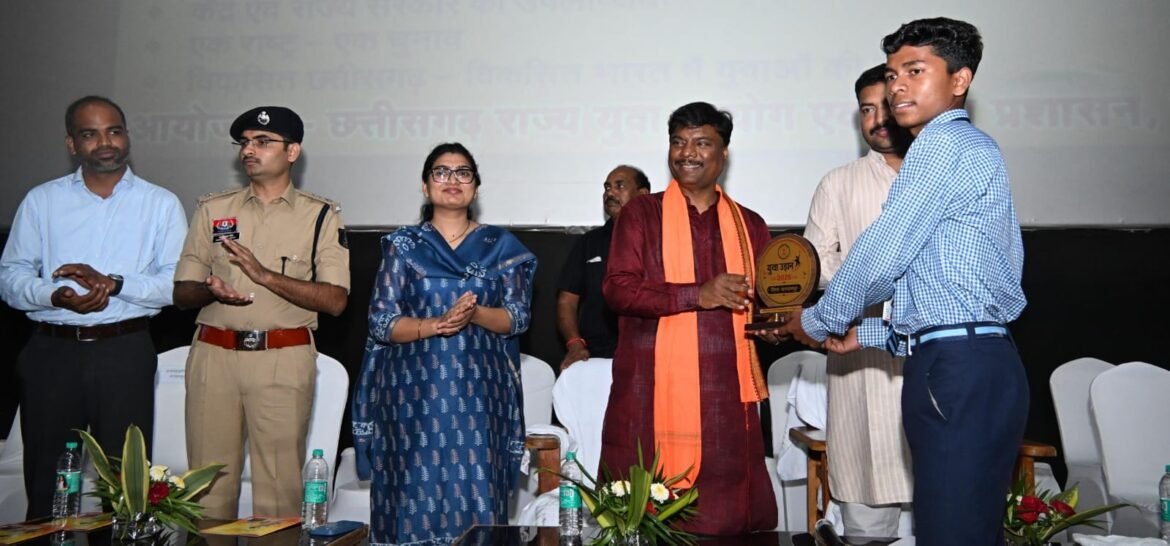 हुनरमंद युवा ही गढ़ेंगे स्वर्णिम भविष्य, कौशल विकास से निखरेगी नई पीढ़ी -वन मंत्री श्री केदार कश्यप