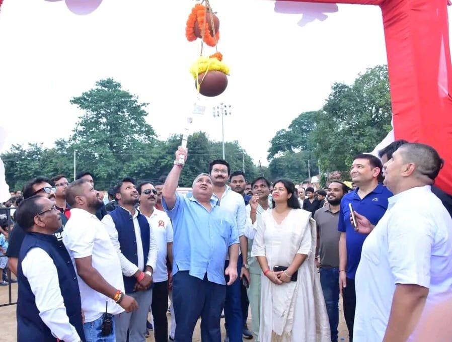 पर्यटन एवं संस्कृति मंत्री श्री राजेश अग्रवाल दही हांडी उत्सव में हुए सम्मिलित