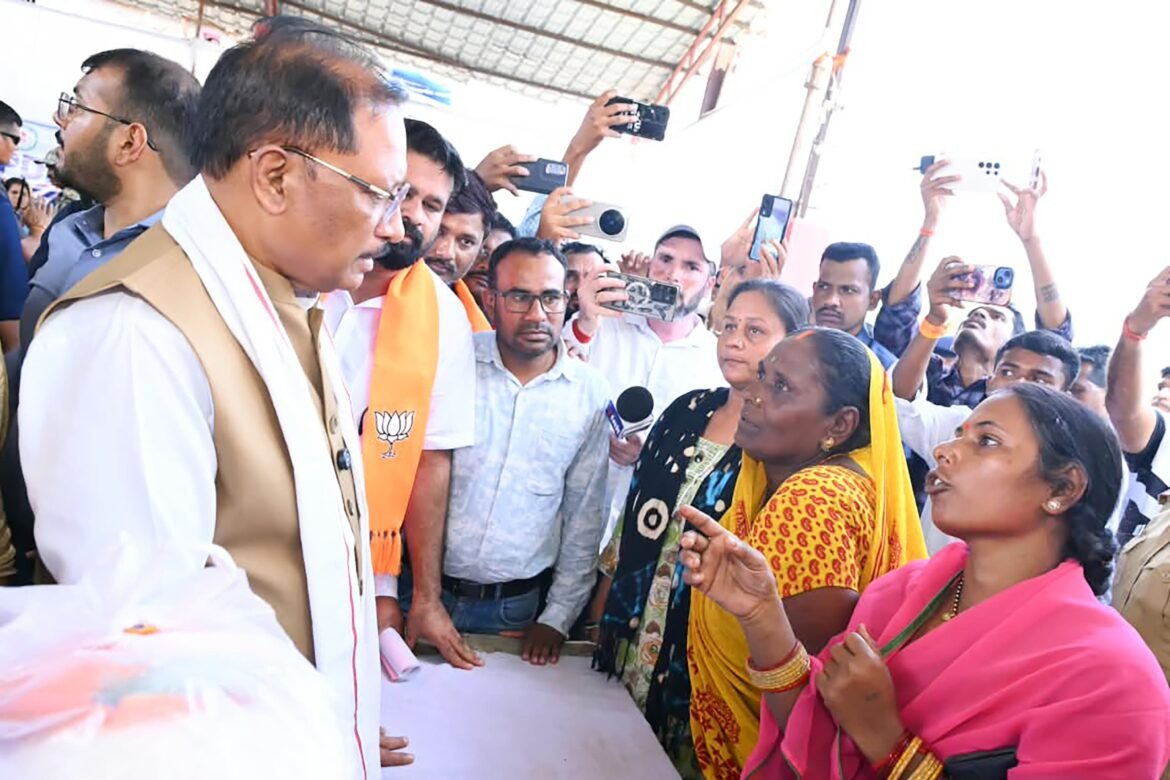 बाढ़ प्रभावित परिवारों के साथ पूरी संवेदनशीलता से खड़ी है सरकार : मुख्यमंत्री श्री विष्णु देव साय