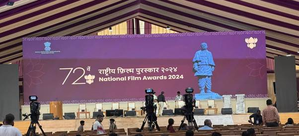 72वें राष्ट्रीय फिल्म पुरस्कार: राष्ट्रपति ने एकता नगर में विजेताओं को किया सम्मानित, दिग्गज अभिनेता अनंत नाग को मिला दादासाहेब फाल्के पुरस्कार