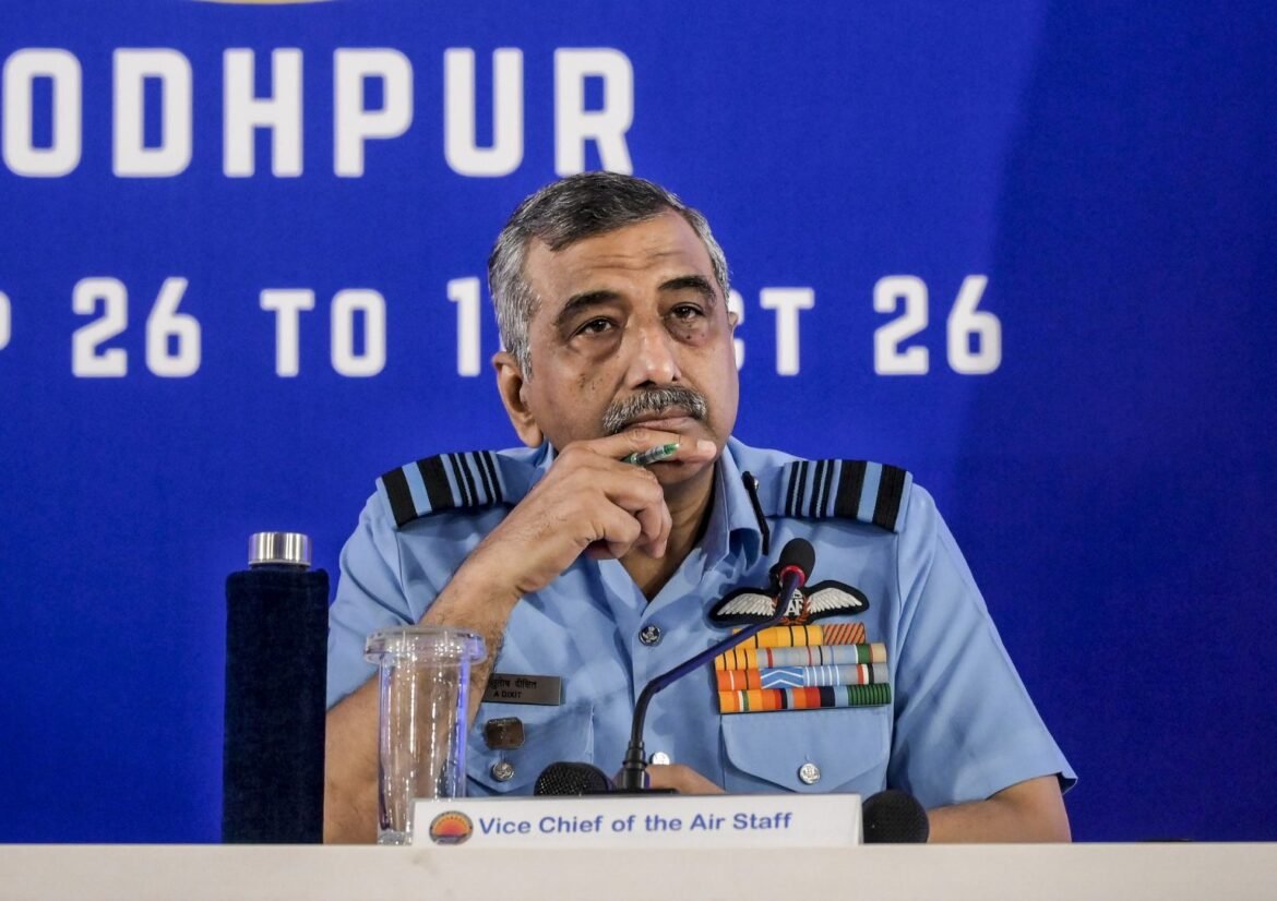 एयर मार्शल आशुतोष दीक्षित होंगे भारतीय वायुसेना के नए प्रमुख, 31 अक्टूबर को संभालेंगे कमान