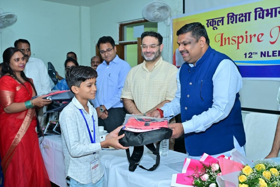 इंस्पायर अवार्ड योजना से बच्चों में नवाचार और वैज्ञानिक सोच को मिल रहा प्रोत्साहन – शिक्षा मंत्री श्री गजेन्द्र यादव