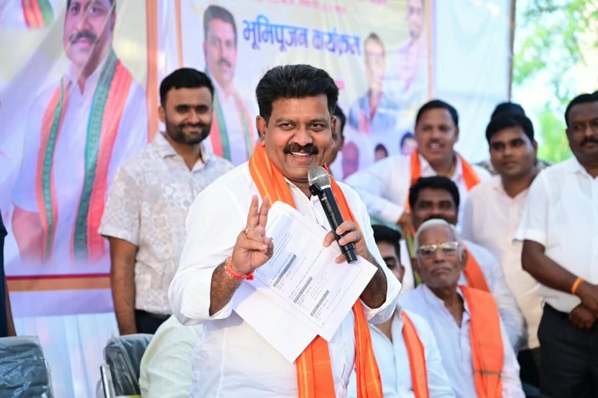 उप मुख्यमंत्री एवं कवर्धा विधायक श्री विजय शर्मा ने 78.51 लाख रुपए के दो सीसी सड़क सह नाली निर्माण कार्यों का किया भूमिपूजन